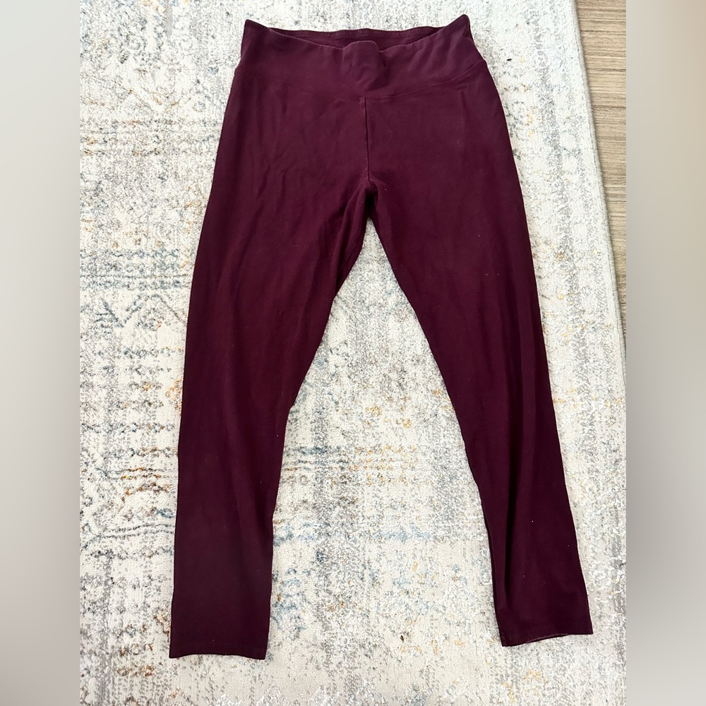 Maroon leggings